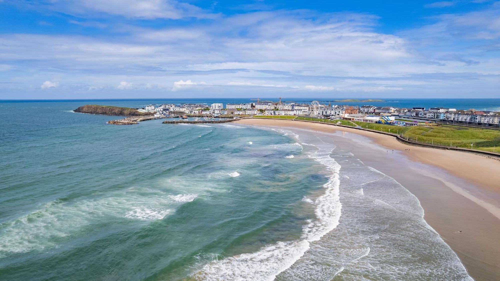 2 Princess Green - Portrush By The Sea Exterior photo